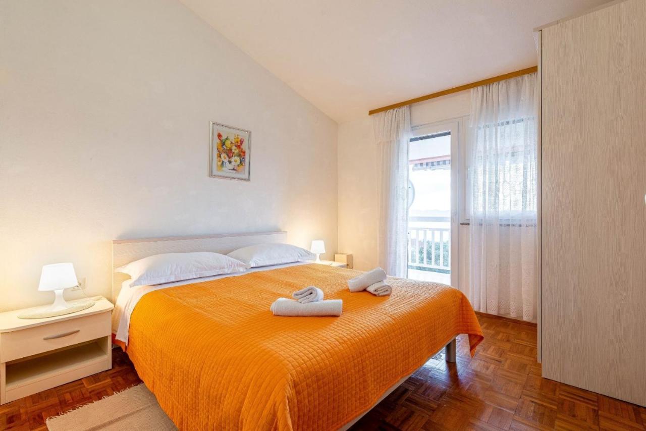 Family Friendly Seaside Apartments Kozino, Zadar - 5749 Petrcane Exterior photo